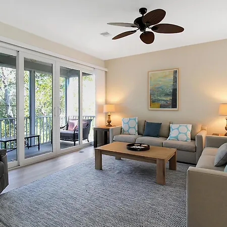 Stylish Longboat Key Townhome Minutes To Beach Ospreys Nest